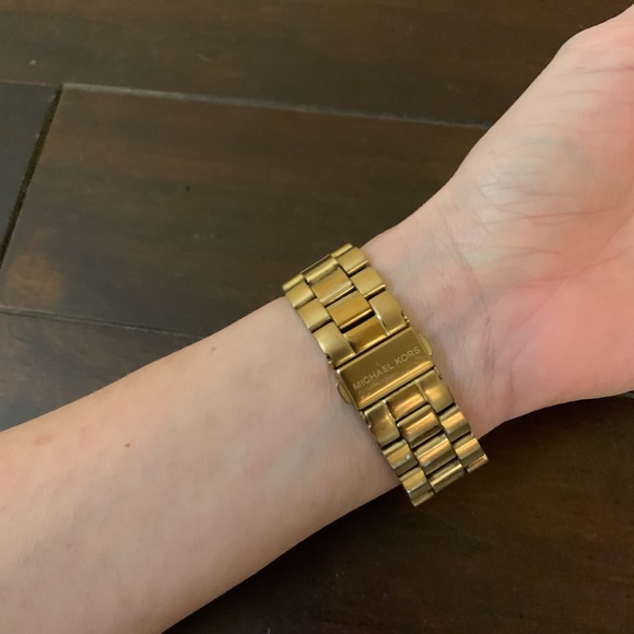 Watch - Picture 3 of 4